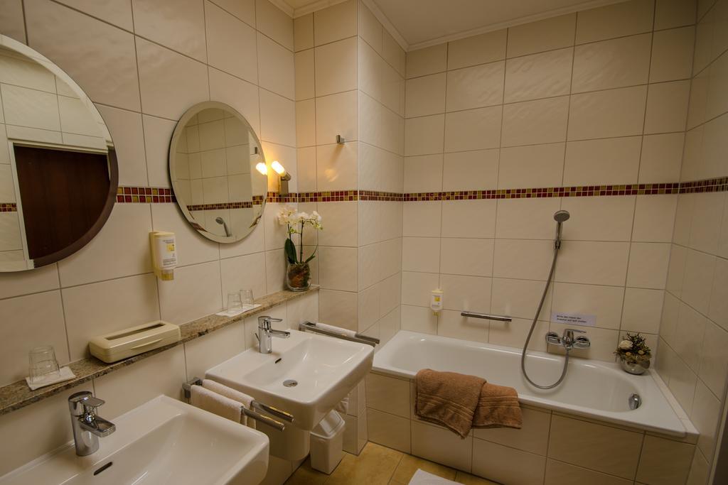 Hotel Stadt Aurich Pokoj fotografie